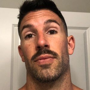 Meet your Posher, Ethan